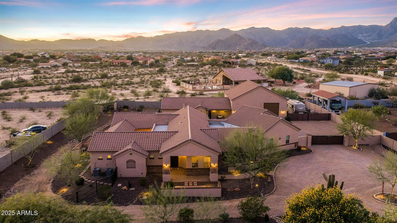 19737 W Mariposa Dr., Litchfield Park, AZ 85340