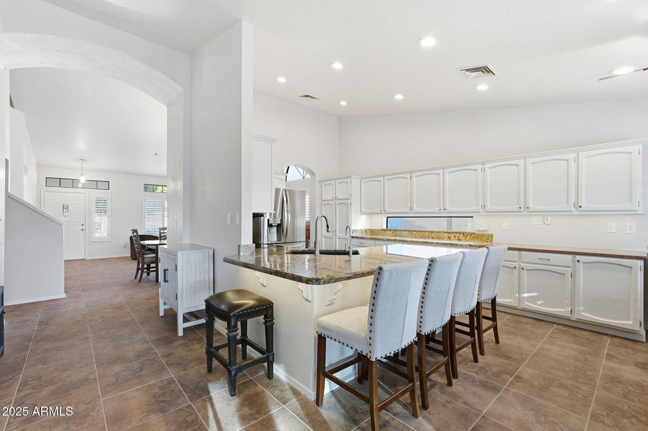 1533 N Sinova, Mesa, AZ 85205