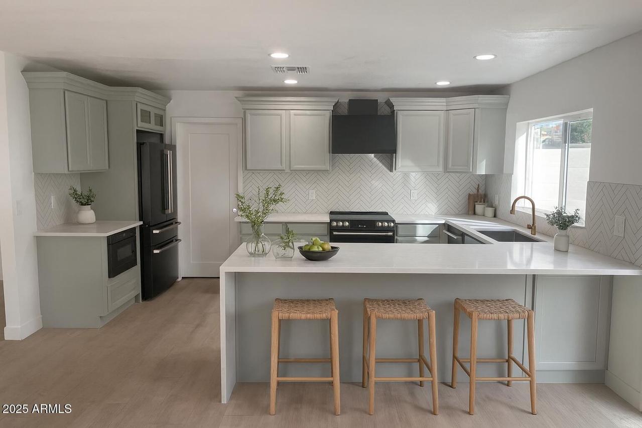 2717 W Medina Ave., Mesa, AZ 85202