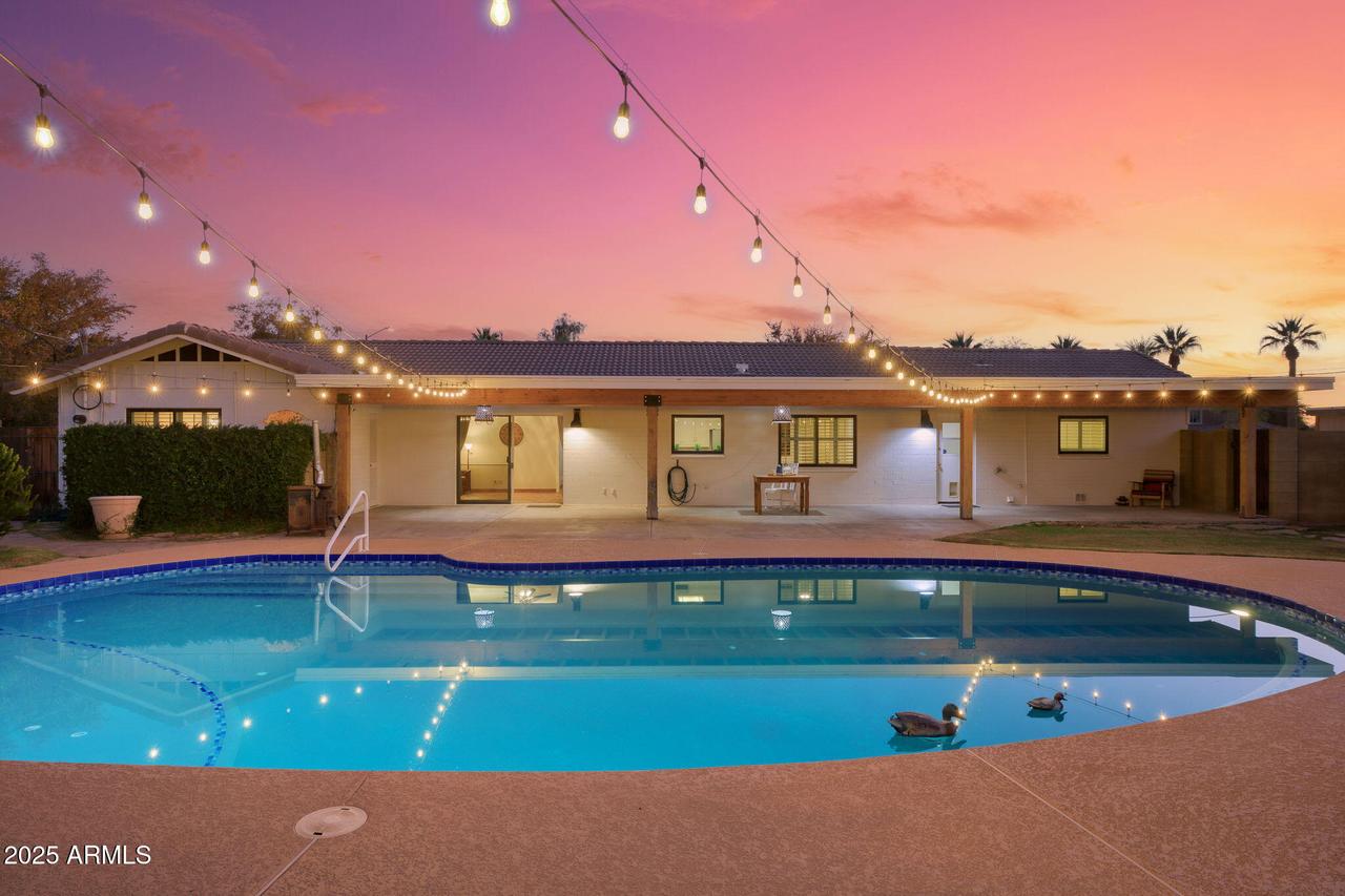 3542 E Camelback Rd., Phoenix, AZ 85018