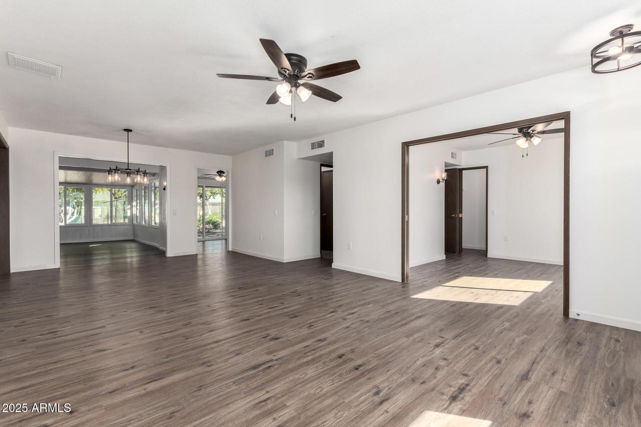 9826 W Santa Fe Dr., Sun City, AZ 85351