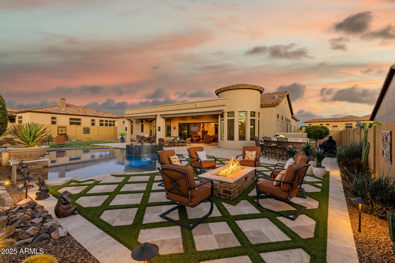 2312 N Steele Cir., Mesa, AZ 85207