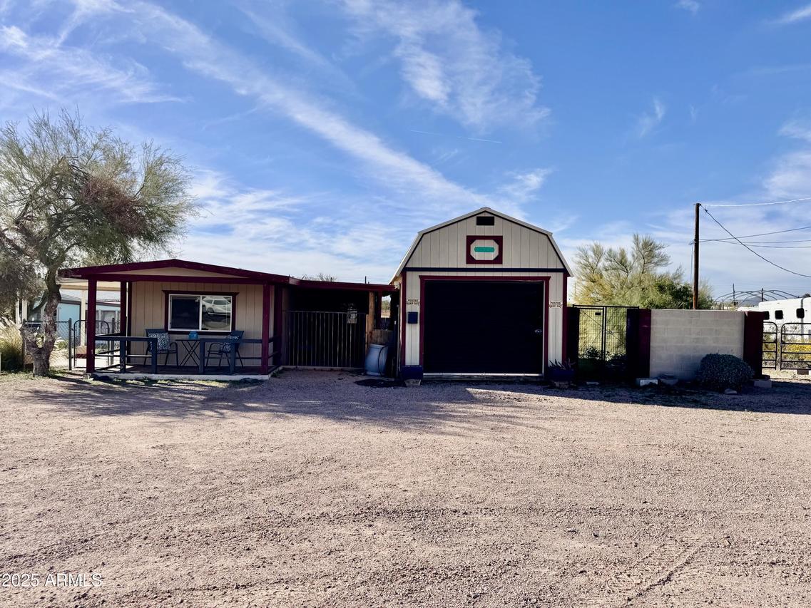 174 N Hilton Rd., Apache Junction, AZ 85119