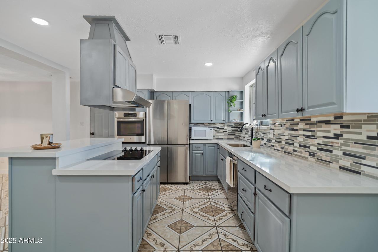 5827 W Rosewood Ln., Phoenix, AZ 85031