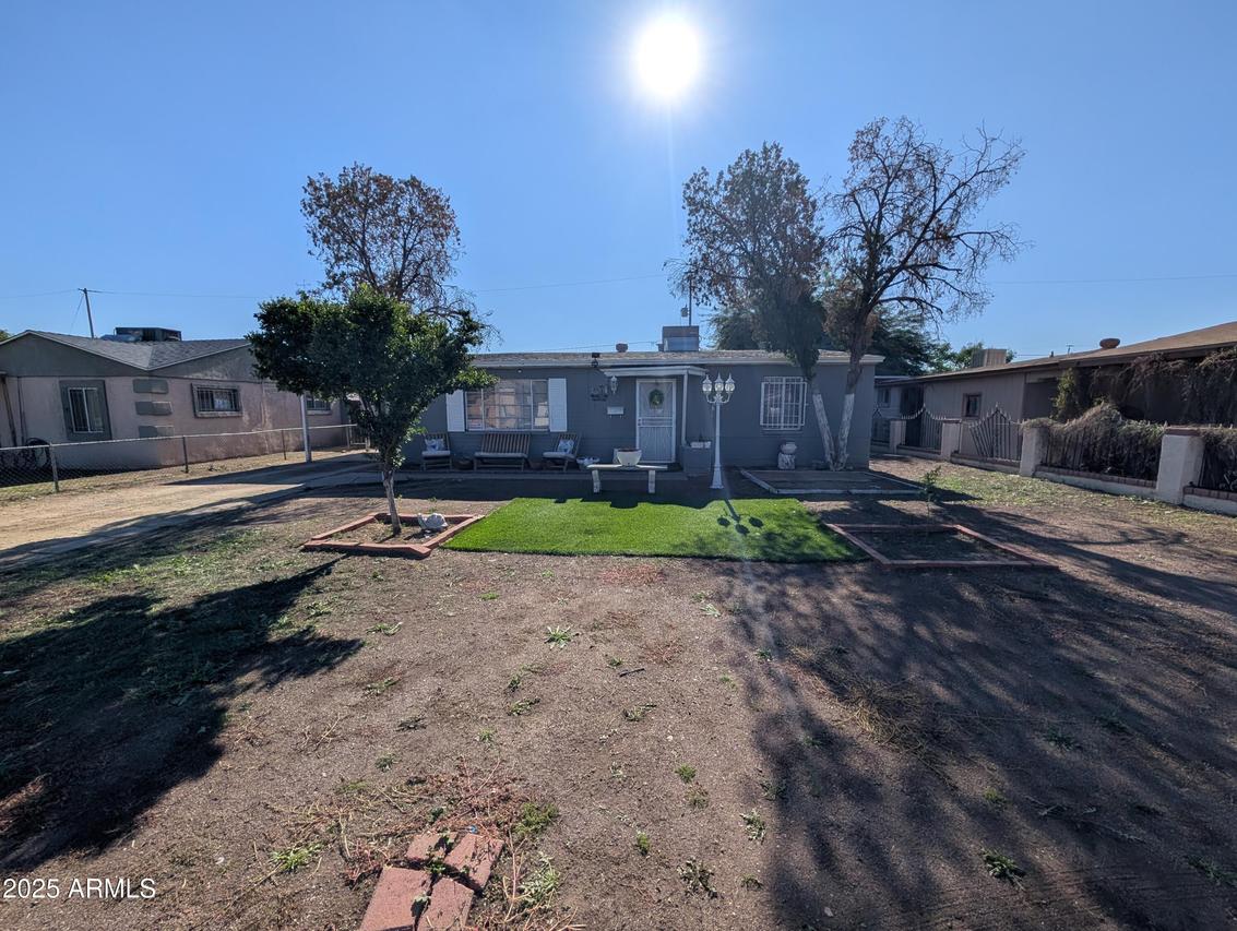2915 W Pierce St., Phoenix, AZ 85009