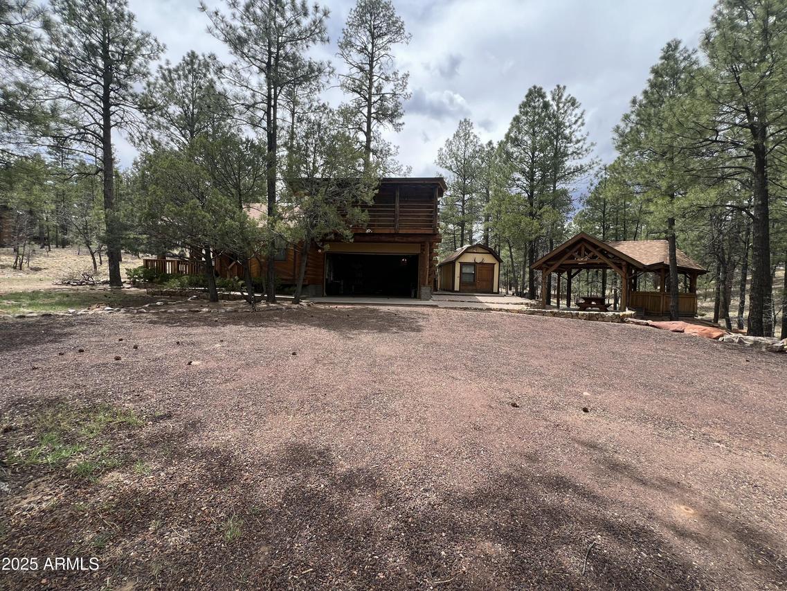 800 S 24th Dr., Show Low, AZ 85901