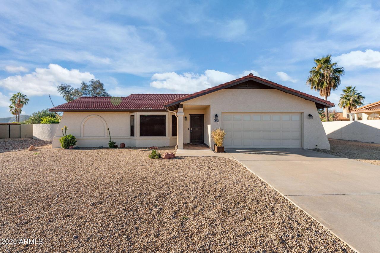 665 W Santa Fe Dr., Wickenburg, AZ 85390