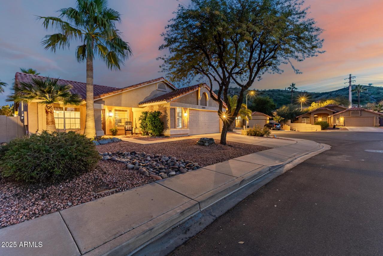 15431 S 24th St., Phoenix, AZ 85048