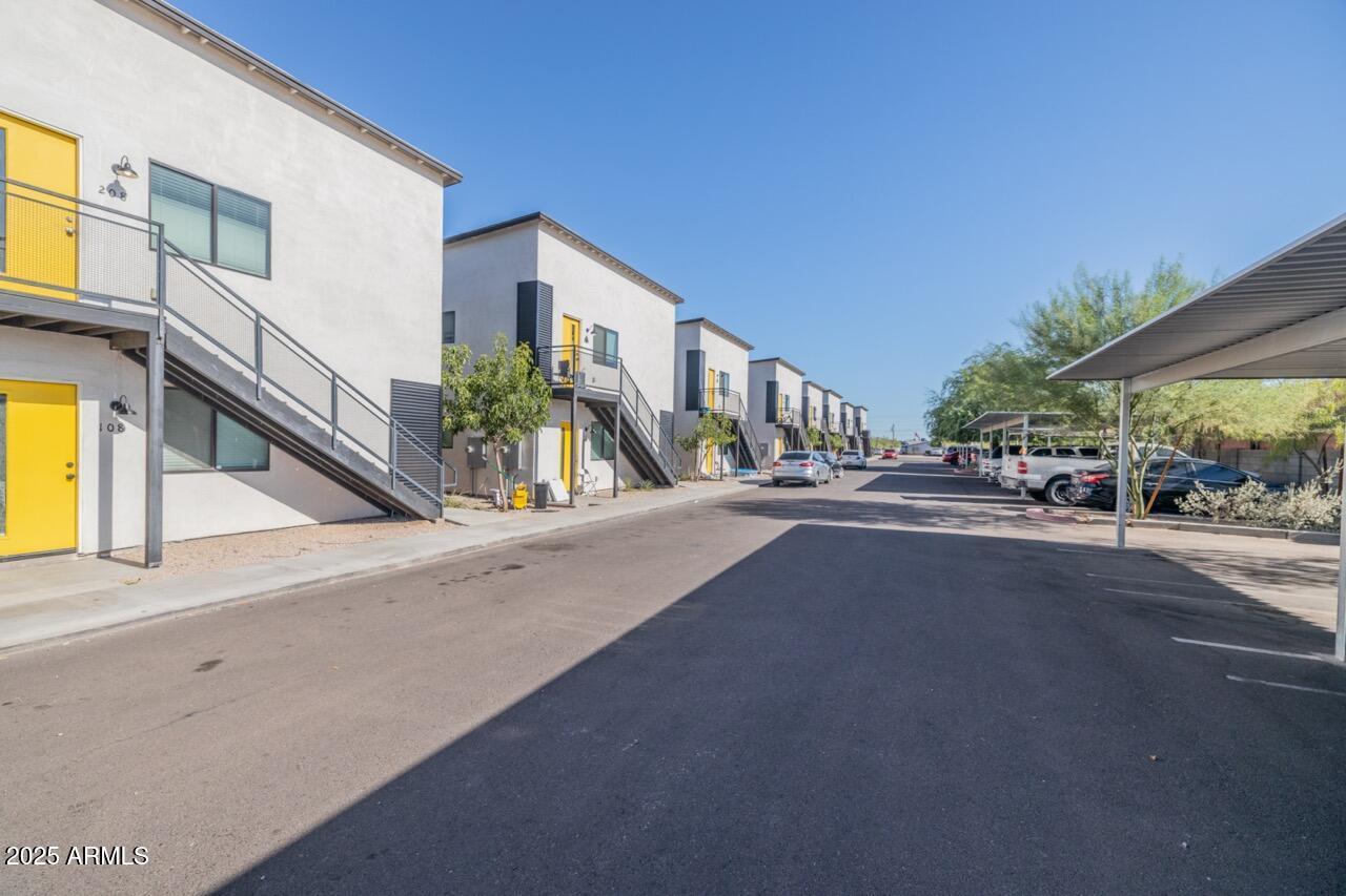 1135 E Chipman Rd., Phoenix, AZ 85040