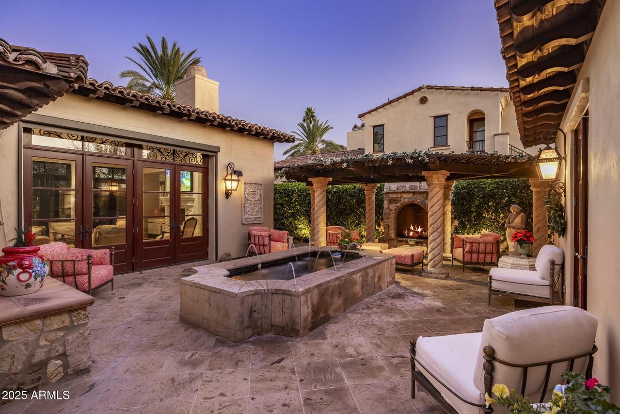 4949 E Lincoln Dr. #4, Paradise Valley, AZ 85253