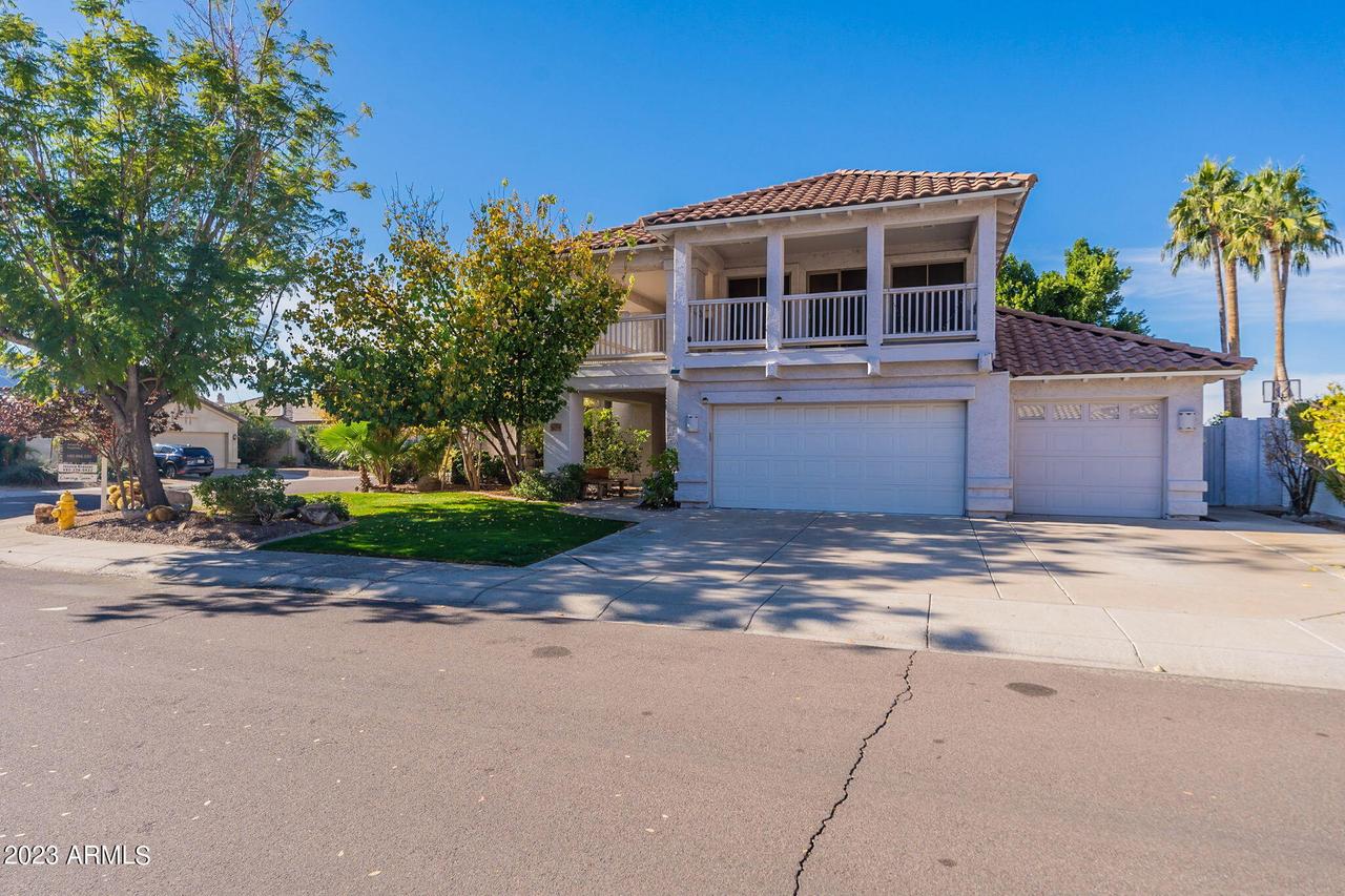 21004 N 53rd Ave., Glendale, AZ 85308