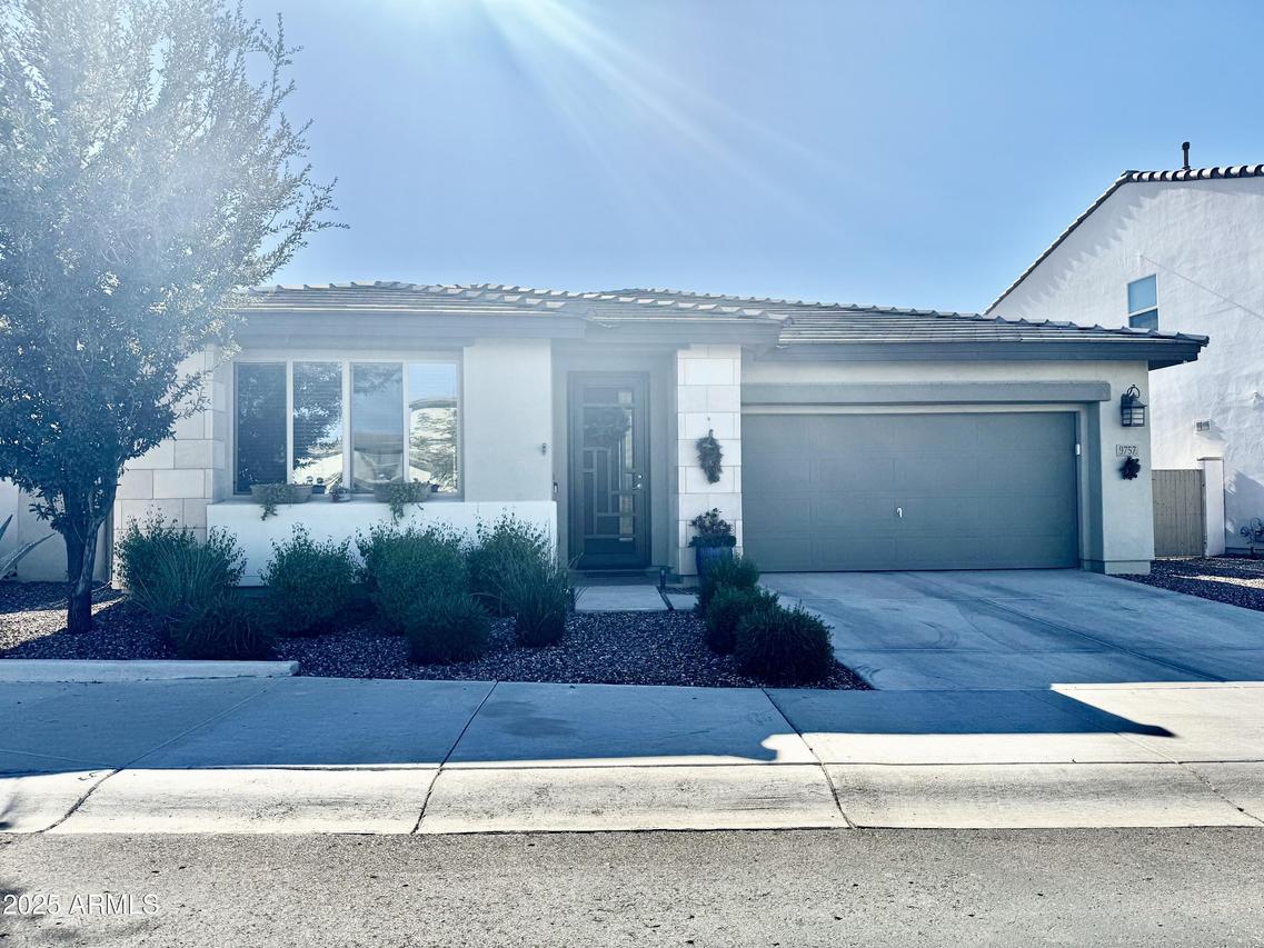 9757 E Suburban Dr., Mesa, AZ 85212