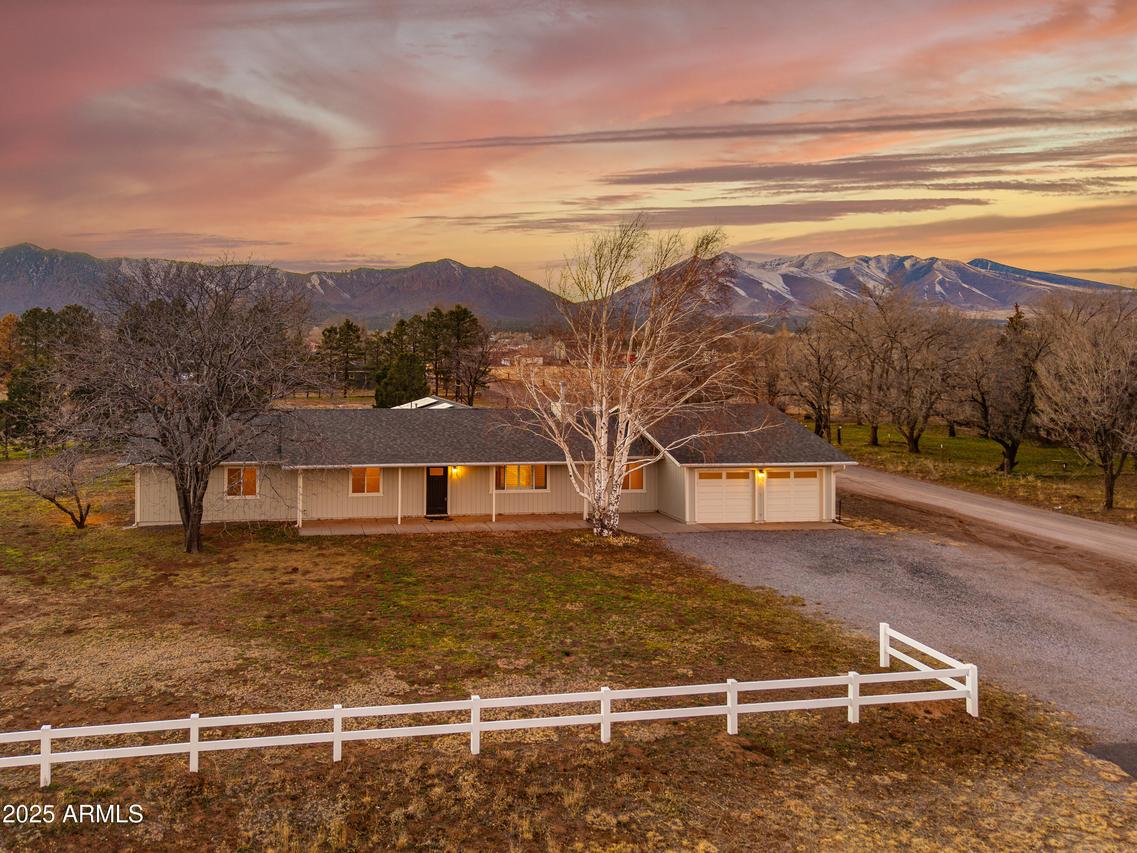 8230 Koch Field Rd., Flagstaff, AZ 86004