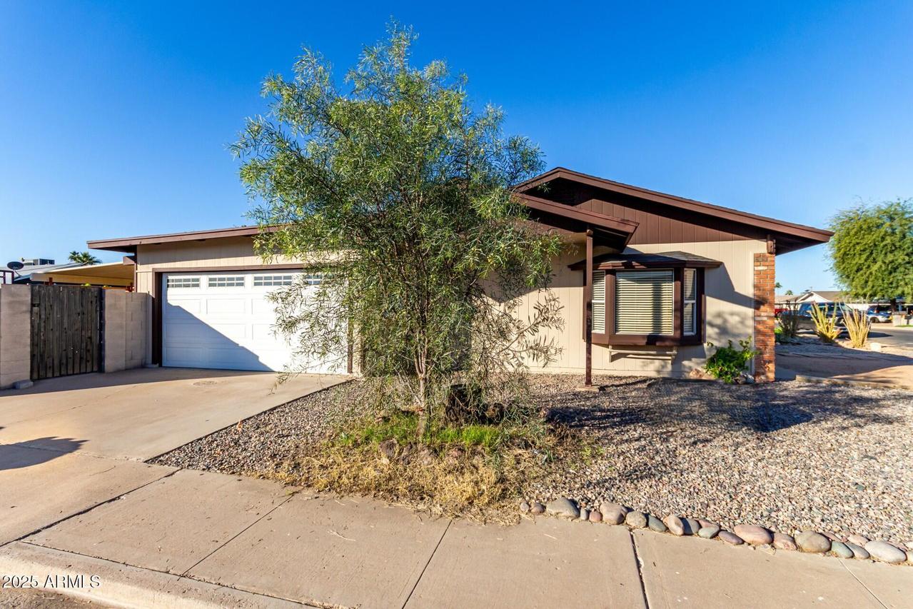 1851 E 2nd St., Mesa, AZ 85203