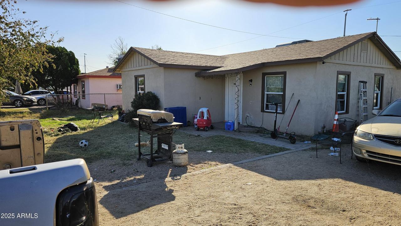 20 S 30th Ave., Phoenix, AZ 85009