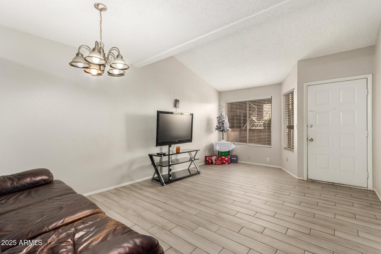 4608 W Maryland Ave. #127, Glendale, AZ 85301