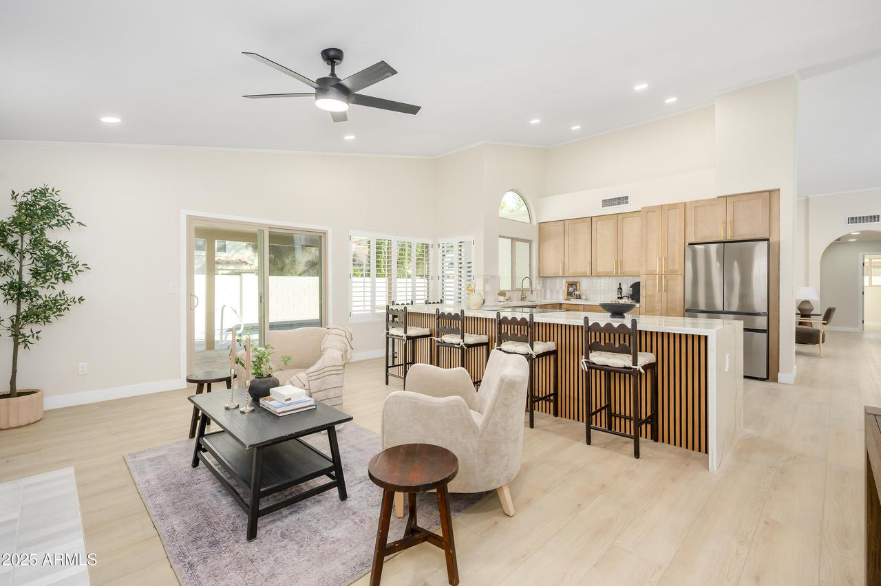 9021 S Drea Ln., Tempe, AZ 85284