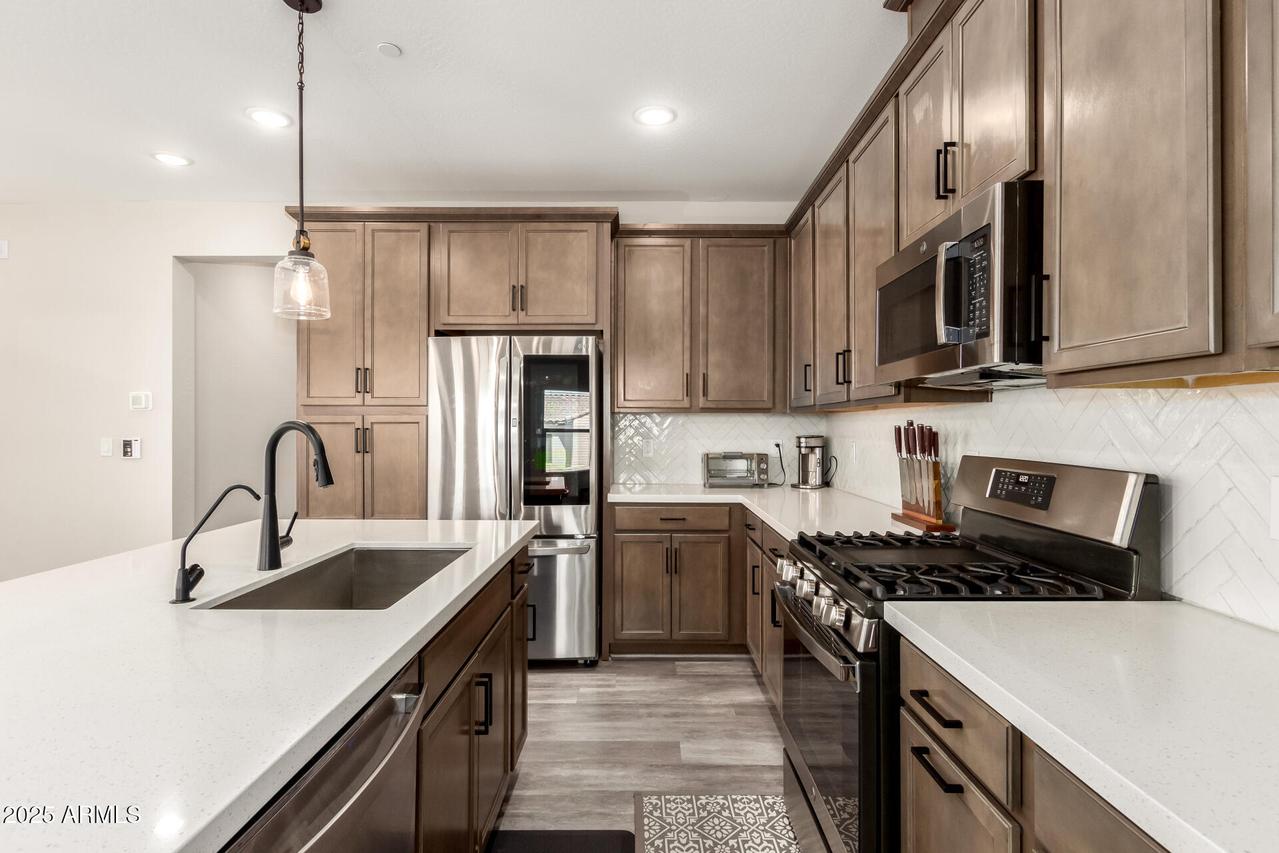 759 E Lark St. #202, Gilbert, AZ 85297