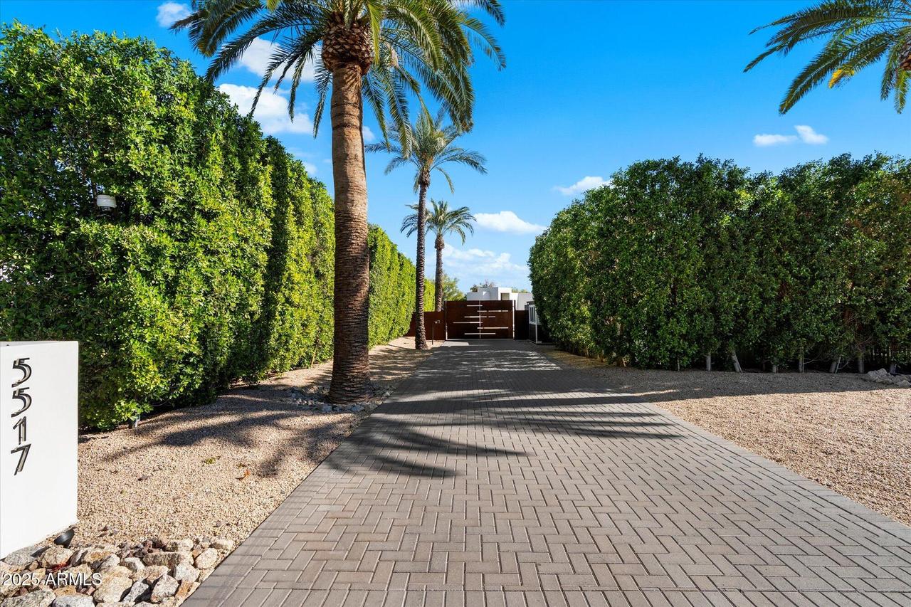 5517 N 68th Pl., Paradise Valley, AZ 85253