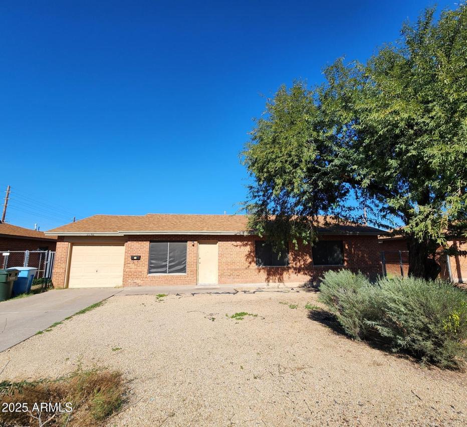 2238 W Georgia Ave., Phoenix, AZ 85015