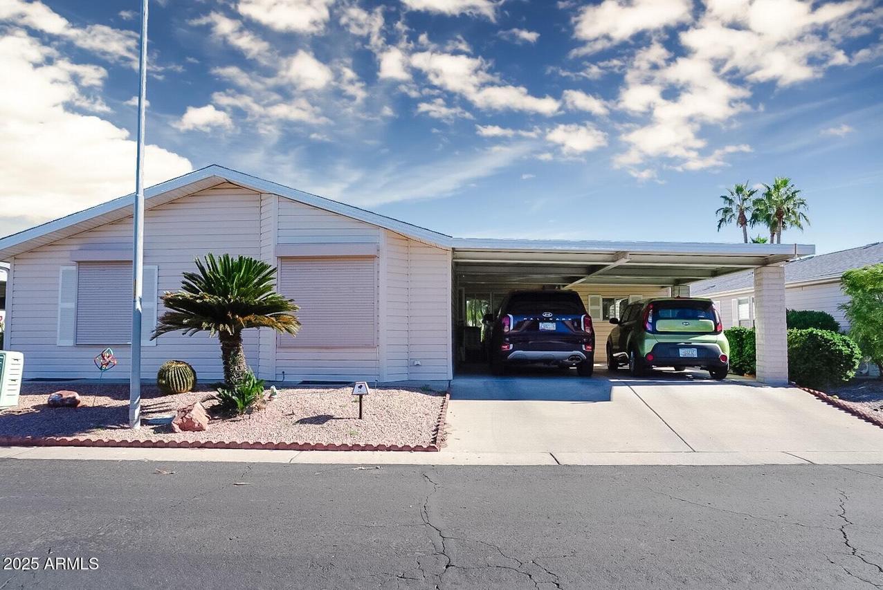 215 N Power Rd. #284, Mesa, AZ 85205