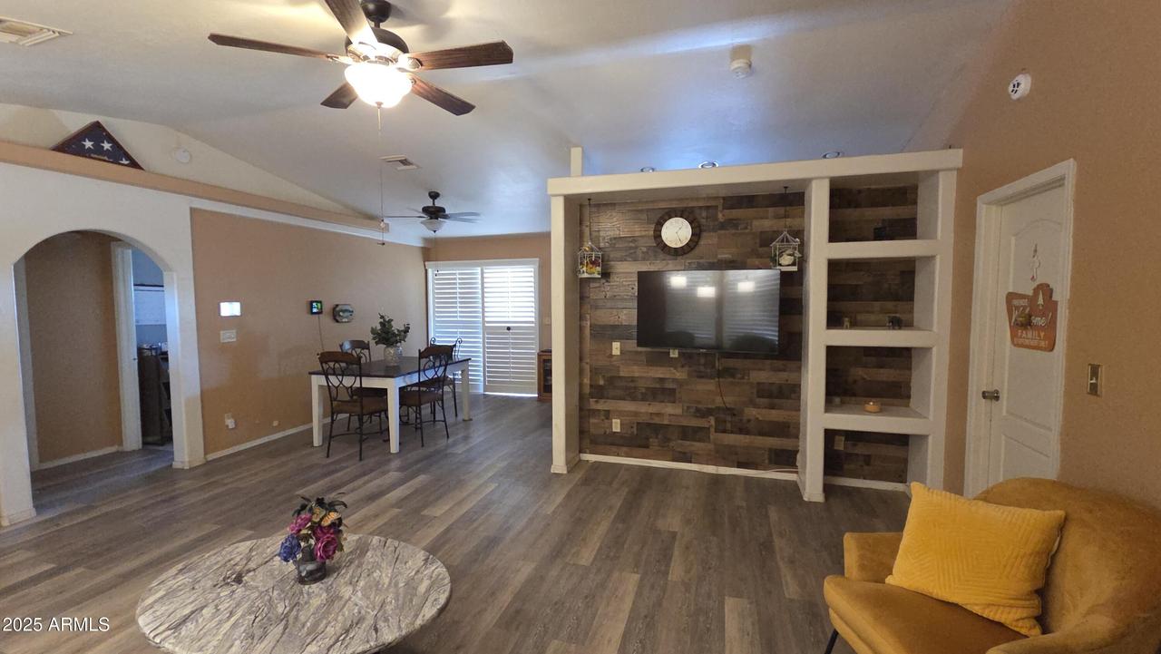 9054 W Tinajas Dr., Arizona City, AZ 85123