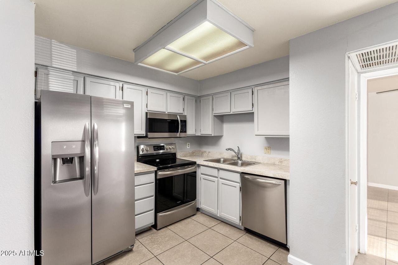 4901 S Calle Los Cerros Dr. #233, Tempe, AZ 85282