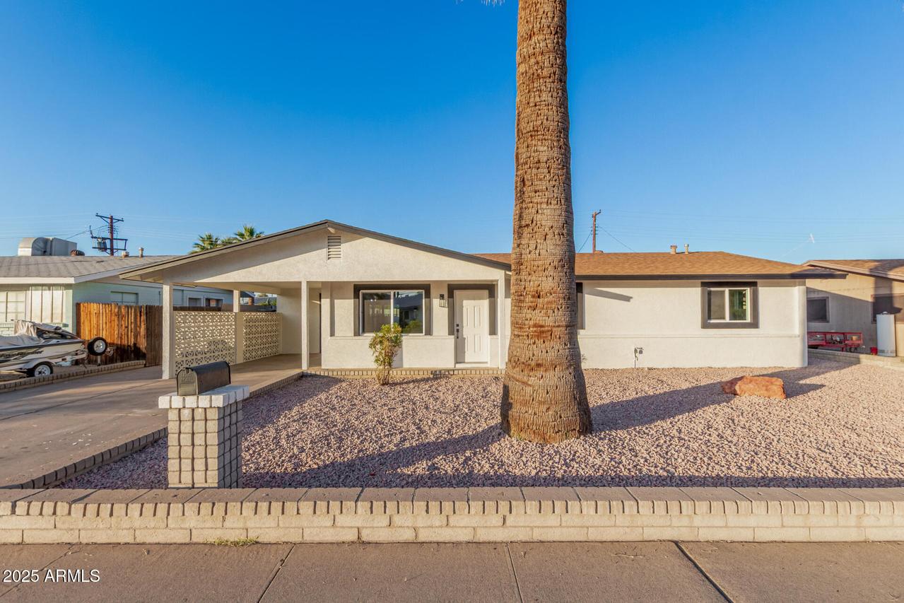 3426 W Glenn Dr., Phoenix, AZ 85051