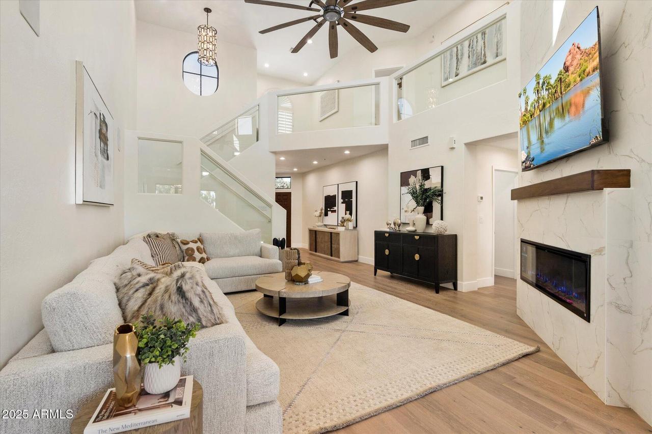 7955 E Chaparral Rd. #17, Scottsdale, AZ 85250