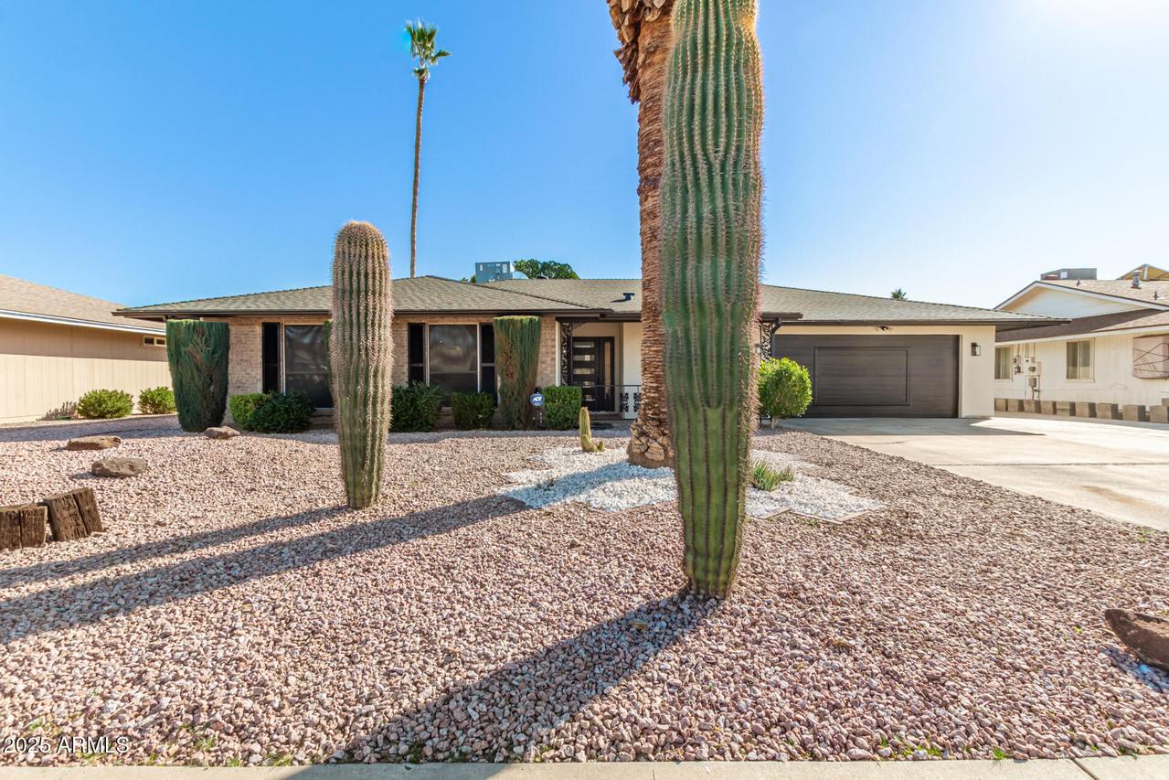 14211 N 103rd Ave., Sun City, AZ 85351