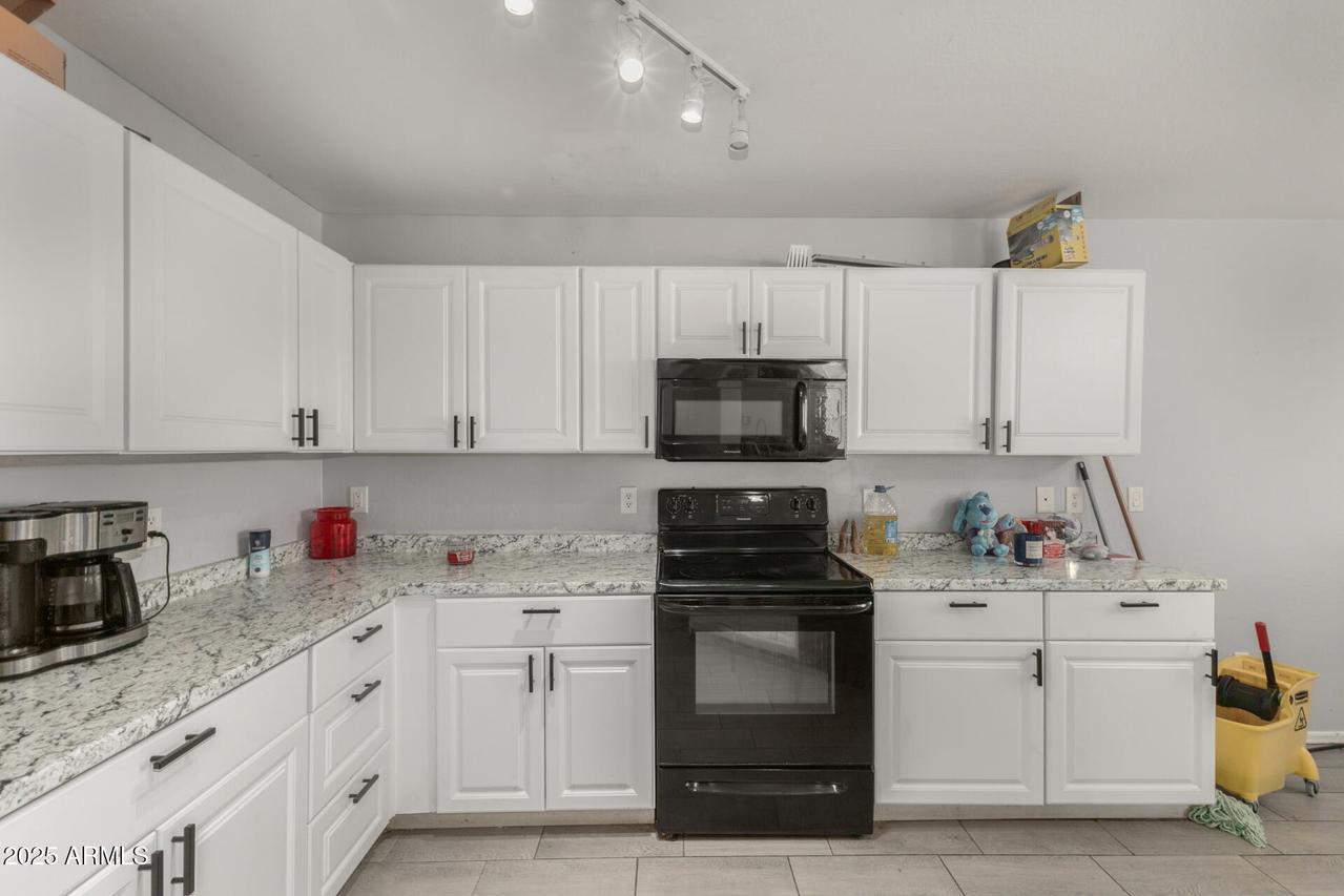 1278 E Stirrup Ln., San Tan Valley, AZ 85143