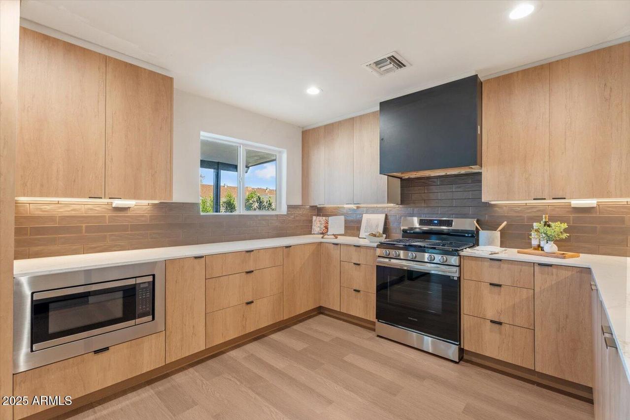 8408 E Rancho Vista Dr., Scottsdale, AZ 85251