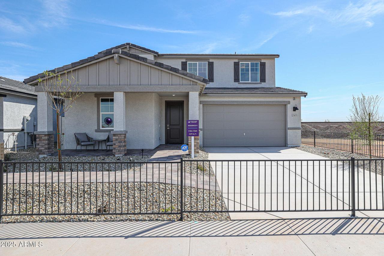 17956 W Camino De Oro, Surprise, AZ 85387