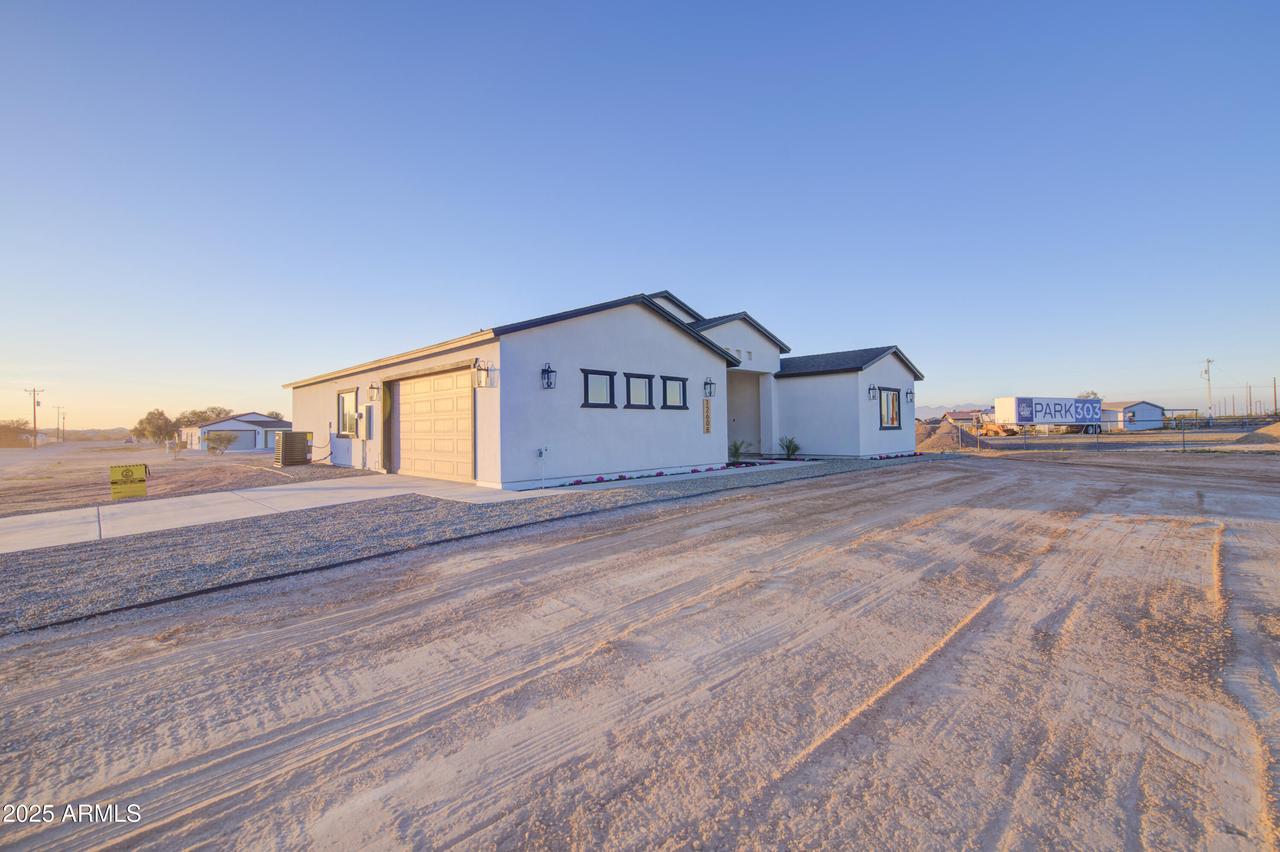 12608 S Airport Rd., Buckeye, AZ 85326