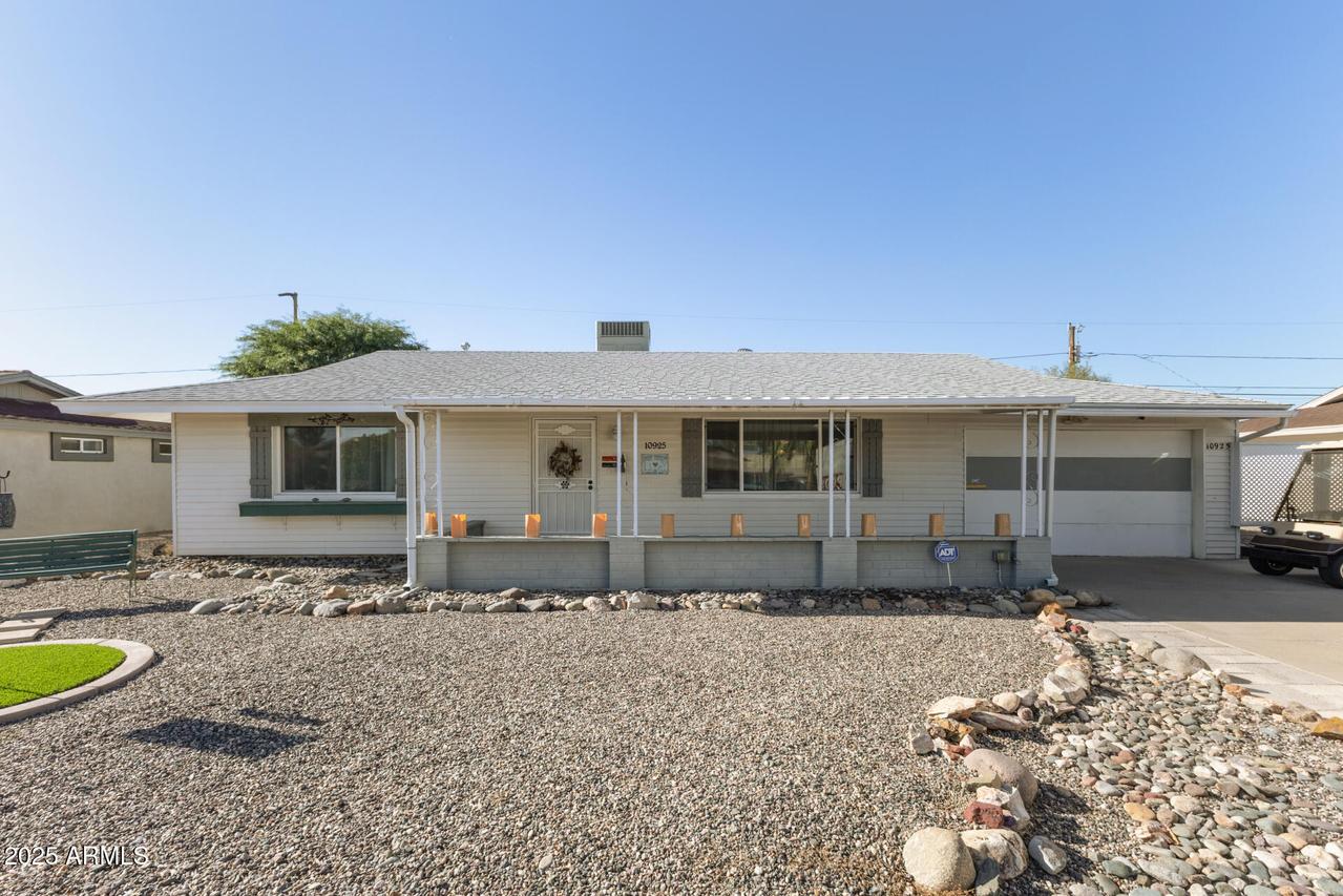 10925 W Cherry Hills Dr., Sun City, AZ 85351