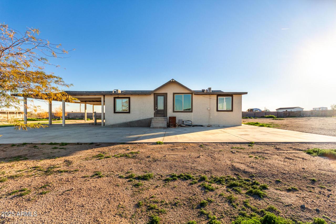 705 S 350th Ave., Tonopah, AZ 85354