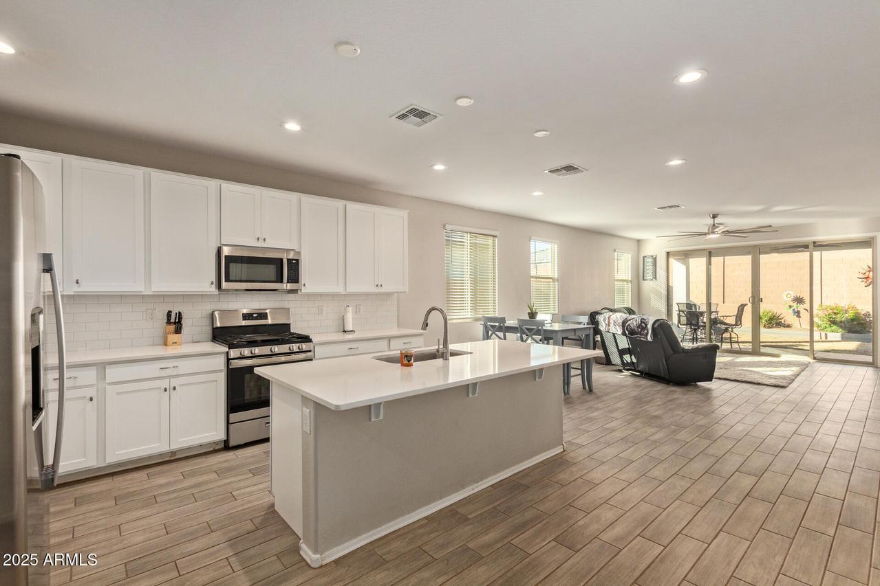 18572 W Cottontail Ln., Wittmann, AZ 85361