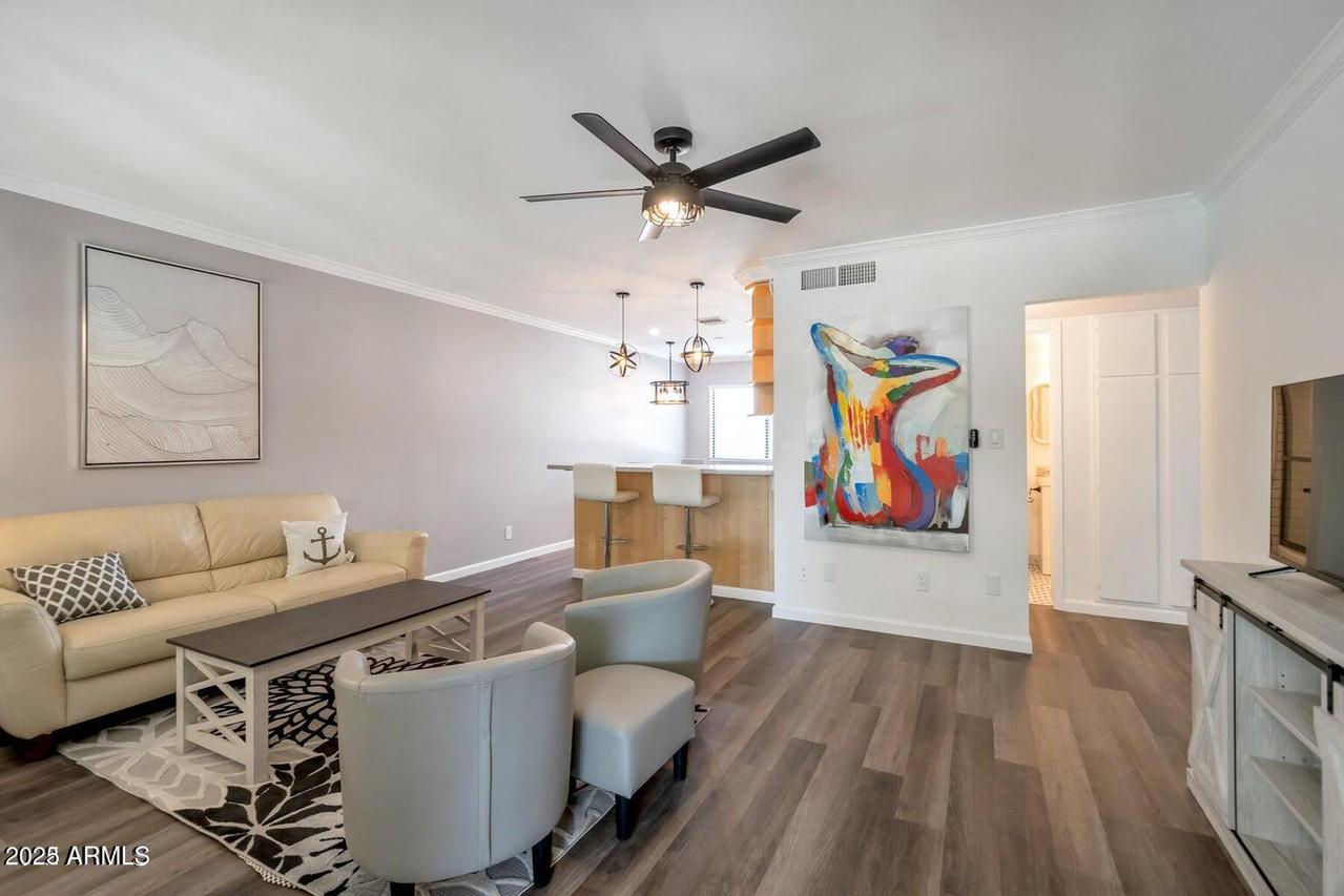 721 E Montebello Ave. #225, Phoenix, AZ 85014