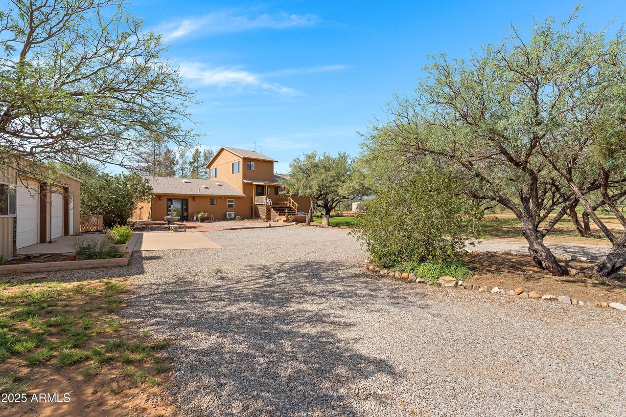 8264 E Dakota Rd., Hereford, AZ 85615