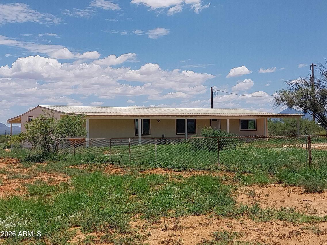 6229 S Natoma Tr., Hereford, AZ 85615