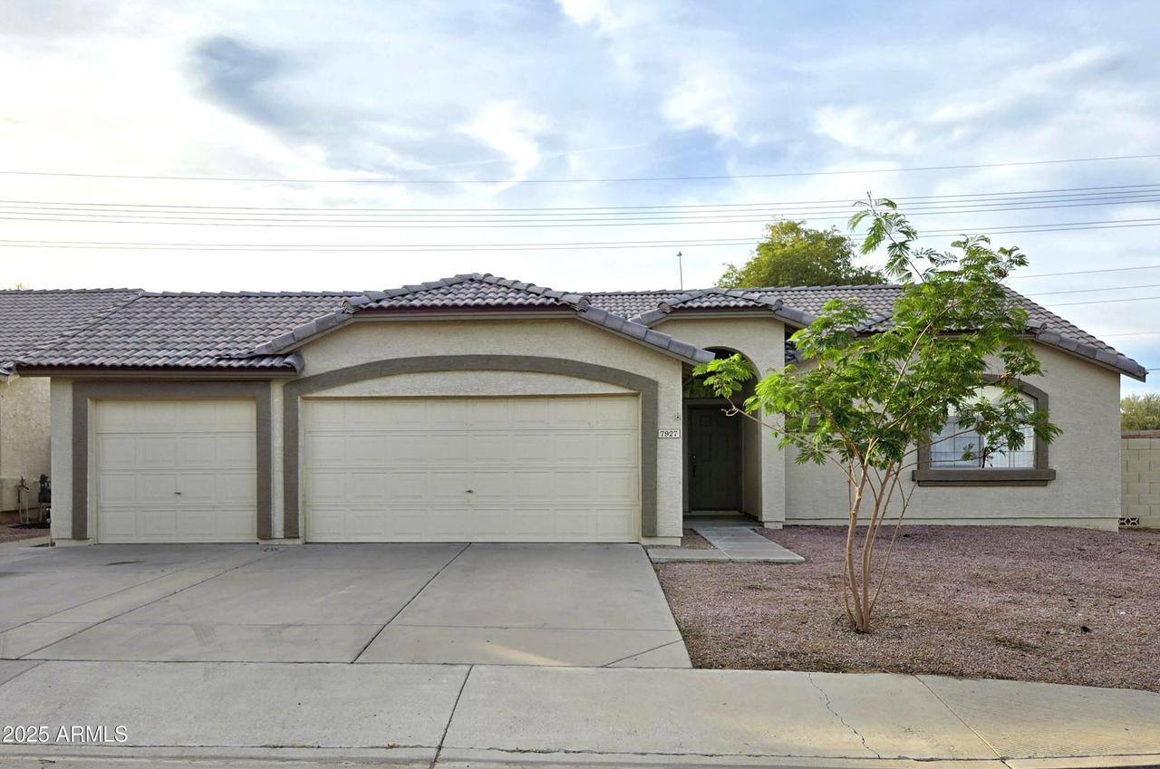 7927 E Caballero St., Mesa, AZ 85207