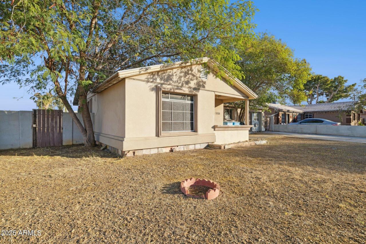 5838 W Turney Ave., Phoenix, AZ 85031