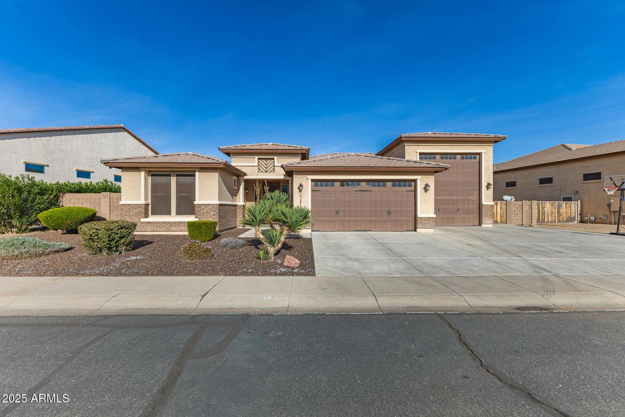 18334 W Marshall Ln., Surprise, AZ 85388