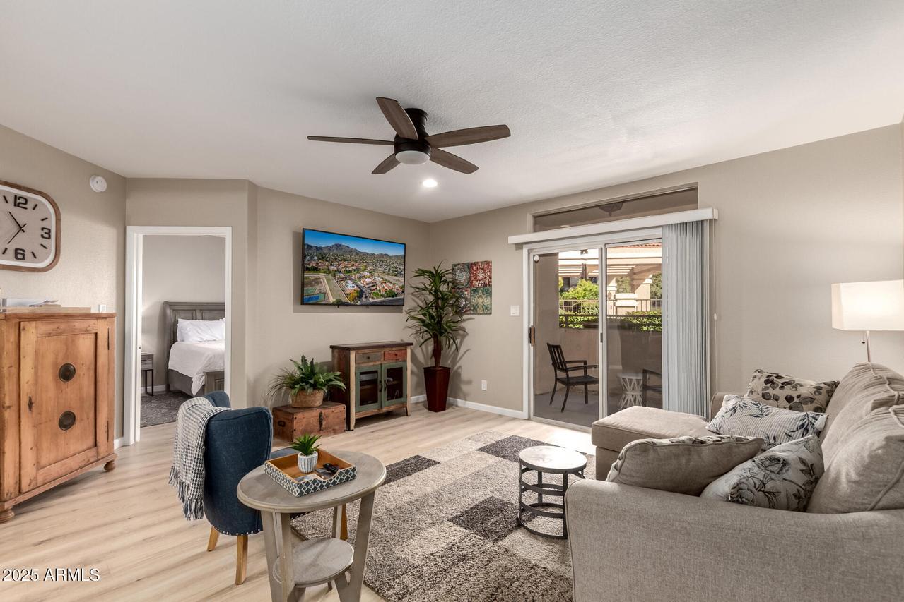 10410 N Cave Creek Rd. #1082, Phoenix, AZ 85020
