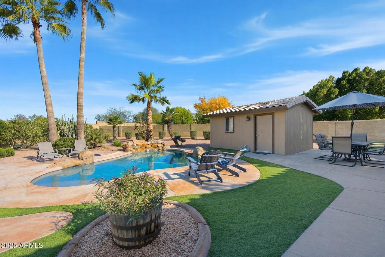 20025 N 2nd Ave., Phoenix, AZ 85027