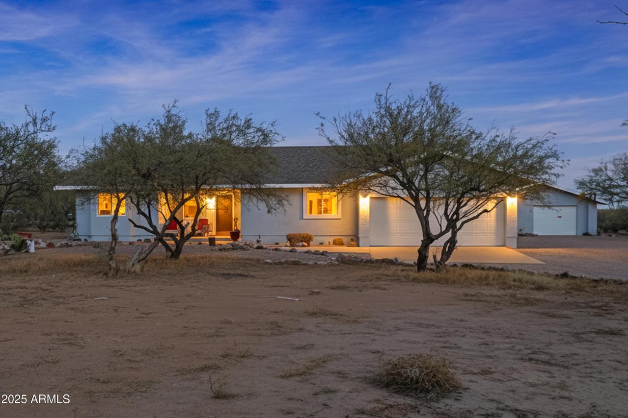 2500 N Appaloosa Pl., Huachuca City, AZ 85616