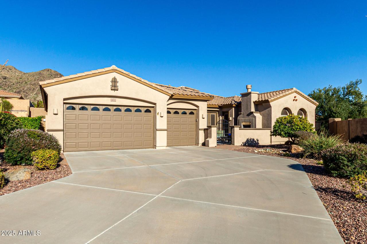 2804 W Ashurst Dr., Phoenix, AZ 85045
