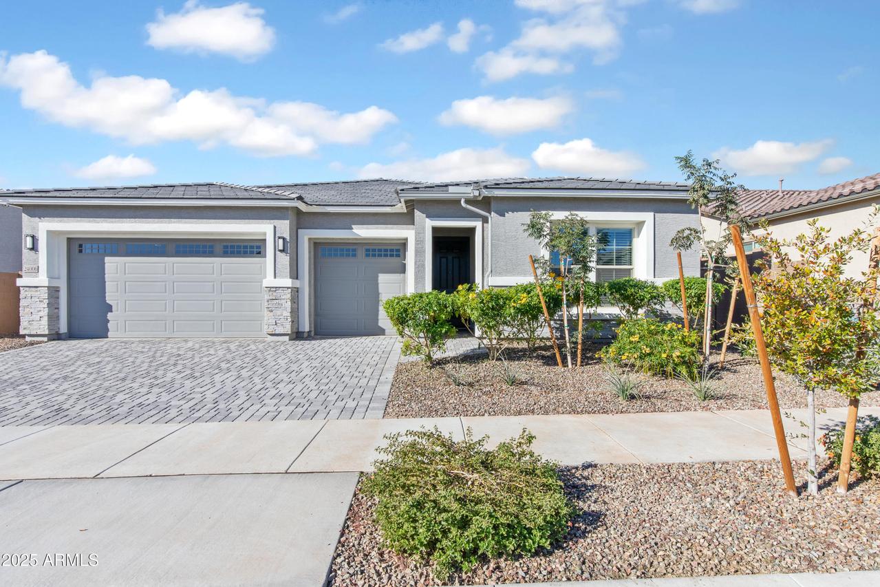 24006 N 171st Dr., Surprise, AZ 85387