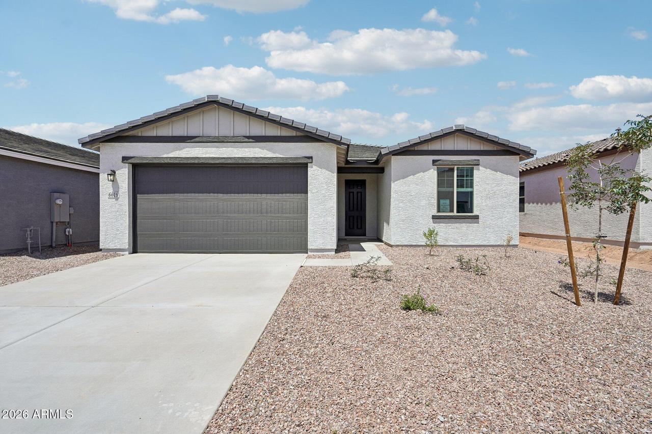 6616 E Fiddleneck Way, San Tan Valley, AZ 85143