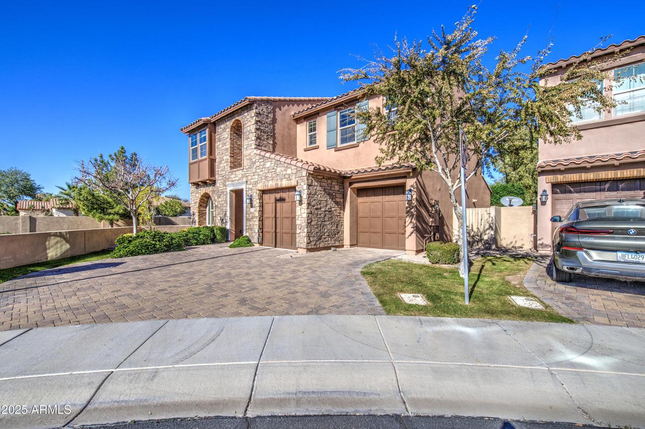 2110 W Musket Pl., Chandler, AZ 85286